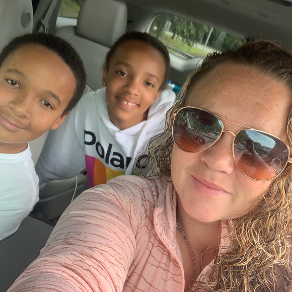 Meet your Posher, Amanda - Picture 1 of 1